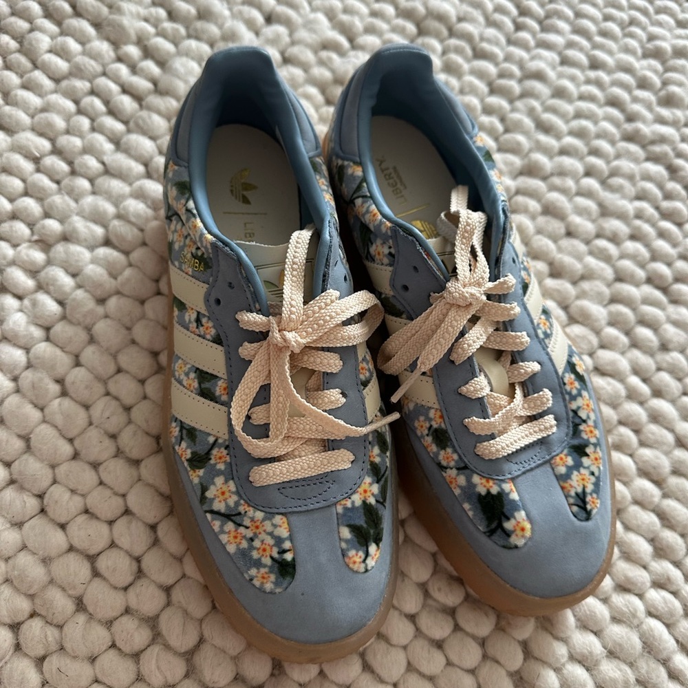 Adidas Originals x Liberty London Sambae sneaker blue floral-print